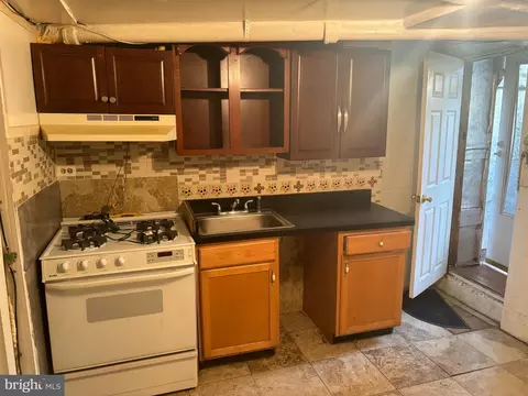 51 Talbott St, Brooklyn, MD 21225 photo 6