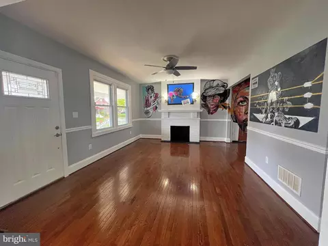 Living - 3510 Copley Rd, Baltimore, MD 21215 photo 1 of 4