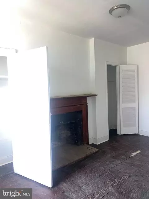 623 N Paca St, Baltimore, MD 21201 photo 9