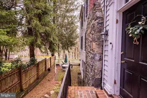 View/Area - 2519 Pickwick Rd, Baltimore, MD 21207 photo 1 of 5