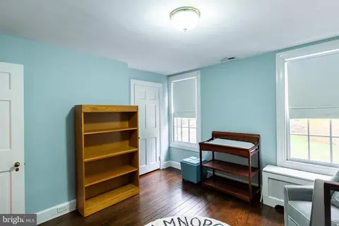 Entry Way - 2519 Pickwick Rd, Baltimore, MD 21207 photo 5 of 6