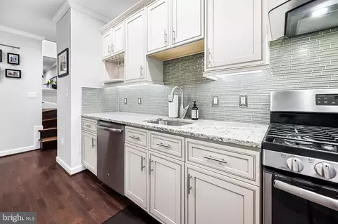 Kitchen - 617 W 33rd St, Baltimore, MD 21211 photo 5 of 6