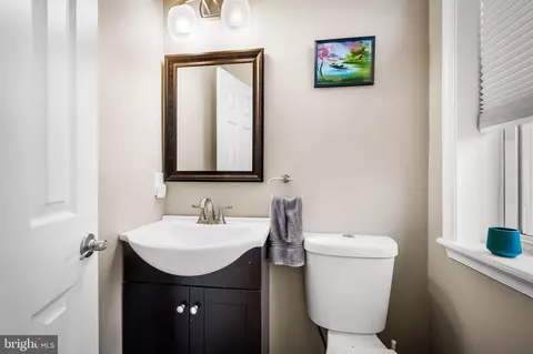 Bath - 617 W 33rd St, Baltimore, MD 21211 photo 1 of 5