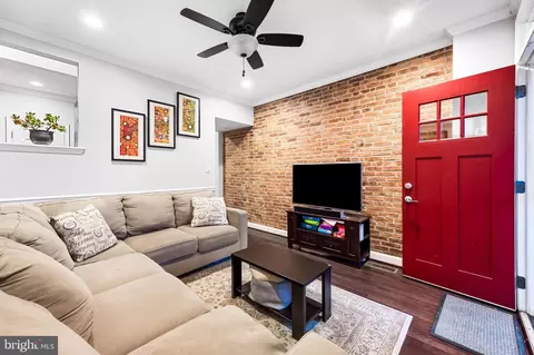 Living - 617 W 33rd St, Baltimore, MD 21211 photo 1 of 3