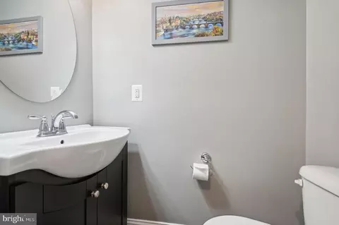 Bath - 2829 Hudson St, Baltimore, MD 21224 photo 1 of 5