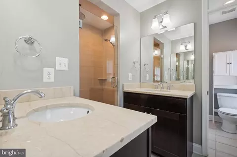 Bath - 2829 Hudson St, Baltimore, MD 21224 photo 3 of 5
