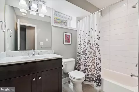 Bath - 2829 Hudson St, Baltimore, MD 21224 photo 5 of 5