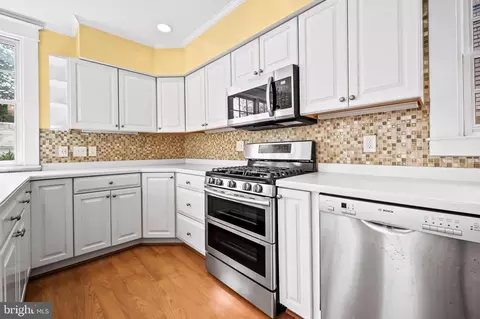 Kitchen - 305 Northway, Baltimore, MD 21218 photo 4 of 6