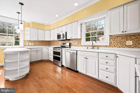 Kitchen - 305 Northway, Baltimore, MD 21218 photo 3 of 6