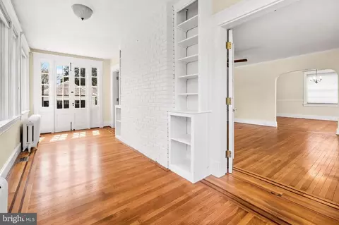 Entry Way - 305 Northway, Baltimore, MD 21218 photo 1 of 1