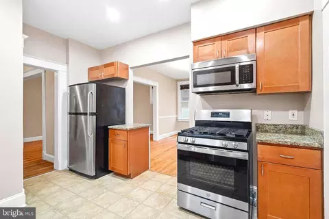 Kitchen - 5319 Brabant Rd, Baltimore, MD 21229 photo 3 of 4