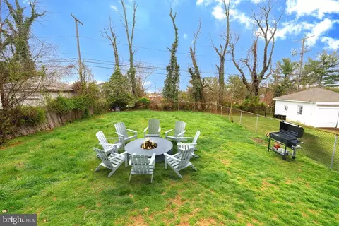 Exterior - 5319 Brabant Rd, Baltimore, MD 21229 photo 7 of 12