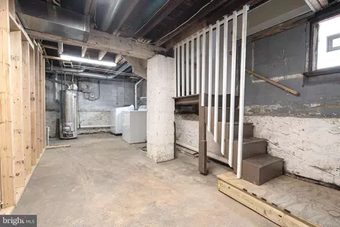 Exterior - 5319 Brabant Rd, Baltimore, MD 21229 photo 5 of 12