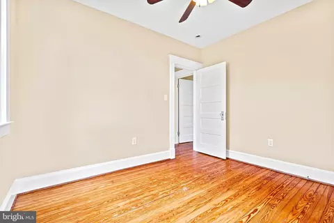 Bedroom - 5319 Brabant Rd, Baltimore, MD 21229 photo 2 of 2