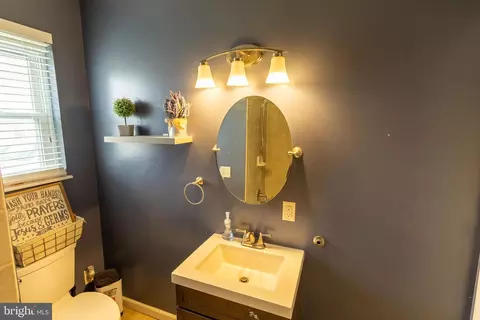 Bath - 6623 Bushey St, Baltimore, MD 21224 photo 2 of 4