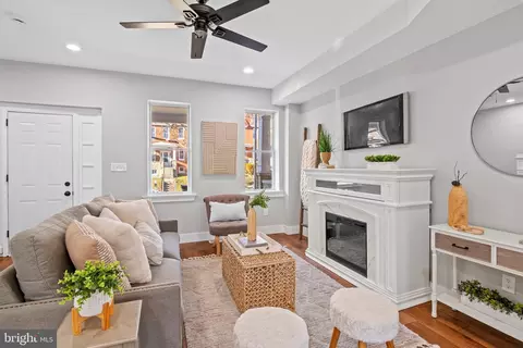 Living - 4029 Fairfax Rd, Baltimore, MD 21216 photo 6 of 6