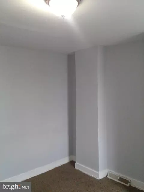 Bedroom - 1671 Cliftview Ave, Baltimore, MD 21213 photo 2 of 2