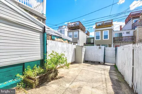 1139 Hull St, Baltimore, MD 21230 photo 3