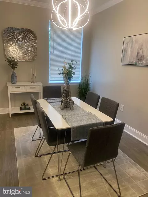 Dining - 3129 Cliftmont Ave, Baltimore, MD 21213 photo 4 of 7