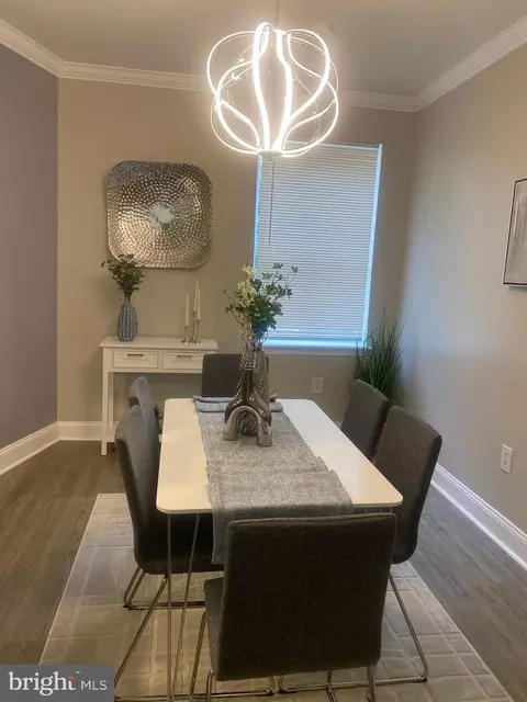 Dining - 3129 Cliftmont Ave, Baltimore, MD 21213 photo 6 of 7