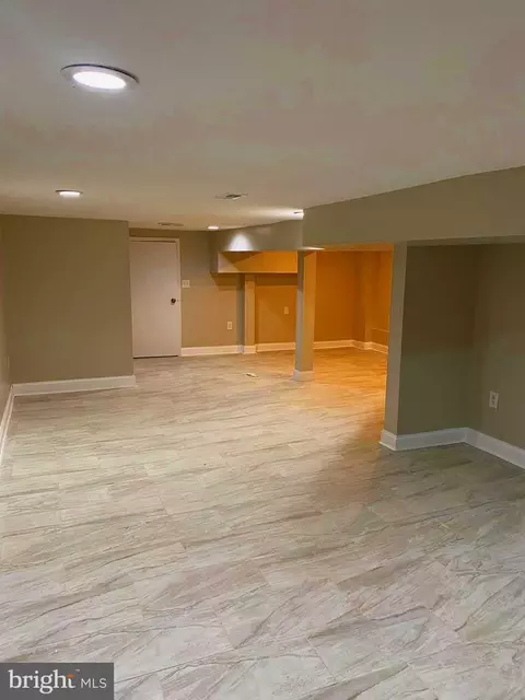 Living - 3129 Cliftmont Ave, Baltimore, MD 21213 photo 3 of 3