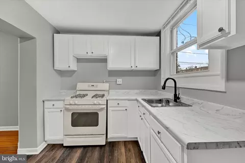 Kitchen - 818 E 35th St, Baltimore, MD 21218 photo 2 of 4