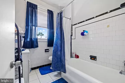 Bath - 818 E 35th St, Baltimore, MD 21218 photo 3 of 3