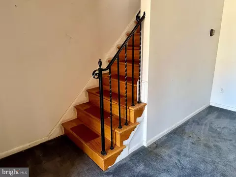 Entry Way - 5907 Walther Ave, Baltimore, MD 21206 photo 1 of 3