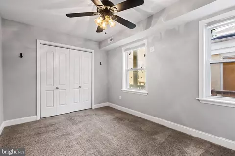Bedroom - 1720 E Pratt St, Baltimore, MD 21231 photo 1 of 6