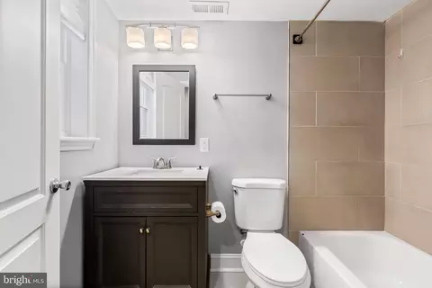 Bath - 1720 E Pratt St, Baltimore, MD 21231 photo 1 of 5