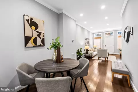 Dining - 1720 E Pratt St, Baltimore, MD 21231 photo 1 of 2