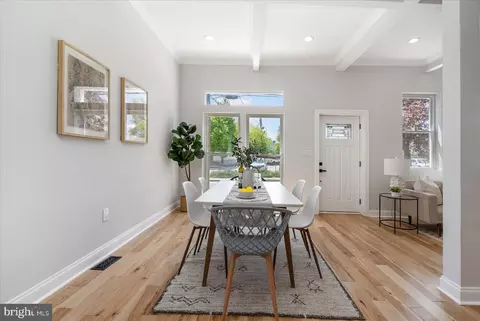 Dining - 2912 Grindon Ave, Baltimore, MD 21214 photo 1 of 2