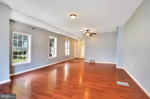 Living - 112 S Monastery Ave S, Baltimore, MD 21229 photo 1 of 2