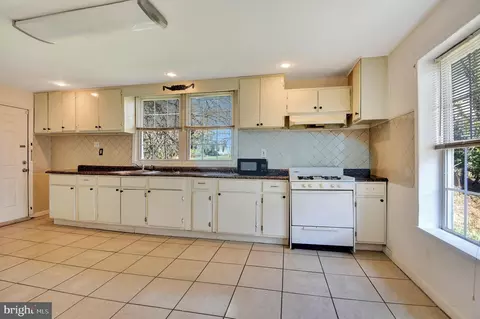 Kitchen - 112 S Monastery Ave S, Baltimore, MD 21229 photo 3 of 3