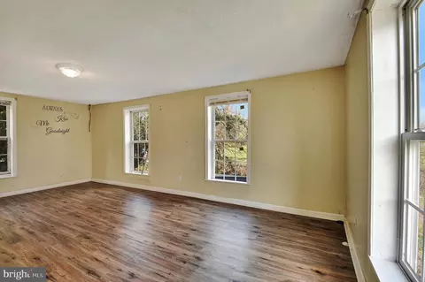 Living - 112 S Monastery Ave S, Baltimore, MD 21229 photo 2 of 2
