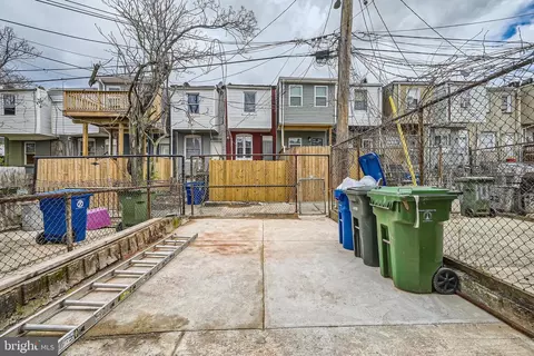 Exterior - 2618 E Hoffman St, Baltimore, MD 21213 photo 6 of 6