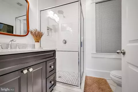 Bath - 1427 John St, Baltimore, MD 21217 photo 1 of 4