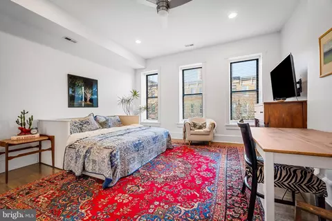 Bedroom - 1427 John St, Baltimore, MD 21217 photo 1 of 7