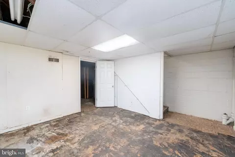 Living - 3520 Dudley Ave, Baltimore, MD 21213 photo 3 of 3