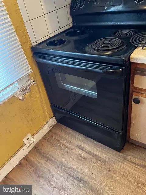 Kitchen - 642 E 29th St, Baltimore, MD 21218 photo 5 of 7