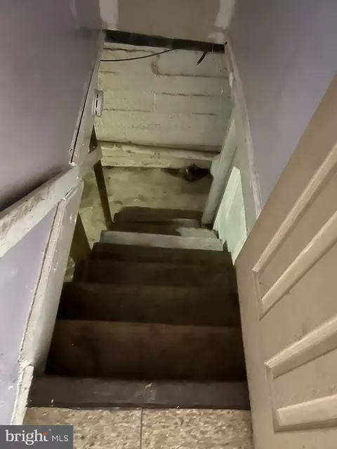Entry Way - 642 E 29th St, Baltimore, MD 21218 photo 5 of 8