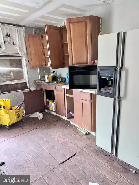 2139 Vine St, Baltimore, MD 21223 photo 1