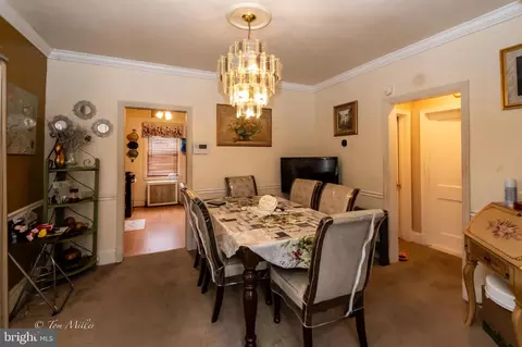 Dining - 4815 Laurel Ave, Baltimore, MD 21215 photo 1 of 2