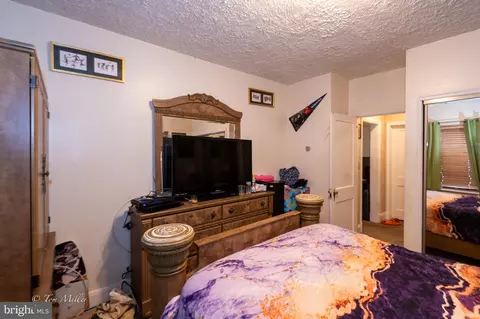 Bedroom - 4815 Laurel Ave, Baltimore, MD 21215 photo 4 of 4