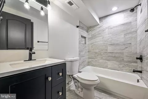 Bath - 1805 N Caroline St, Baltimore, MD 21213 photo 5 of 5