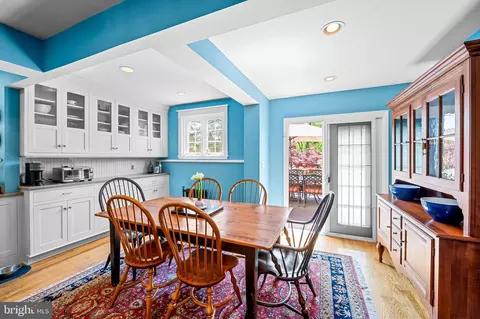 Dining - 209 Ridgemede Rd, Baltimore, MD 21210 photo 2 of 3