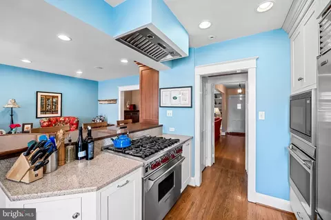Kitchen - 209 Ridgemede Rd, Baltimore, MD 21210 photo 2 of 7