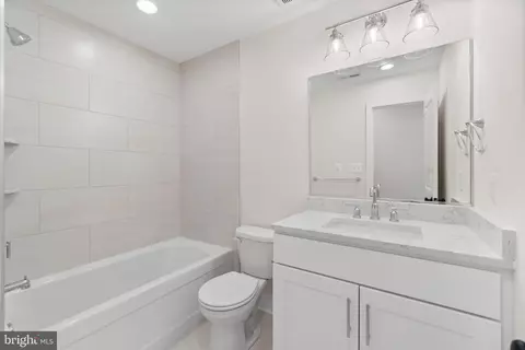 627 E Fort Ave, Baltimore, MD 21230 photo 25