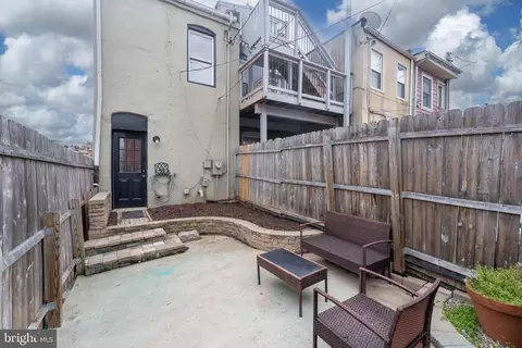 Exterior - 2808 E Fairmount Ave E, Baltimore, MD 21224 photo 6 of 7