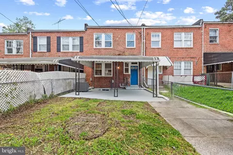 Exterior - 718 Belgian Ave, Baltimore, MD 21218 photo 2 of 4